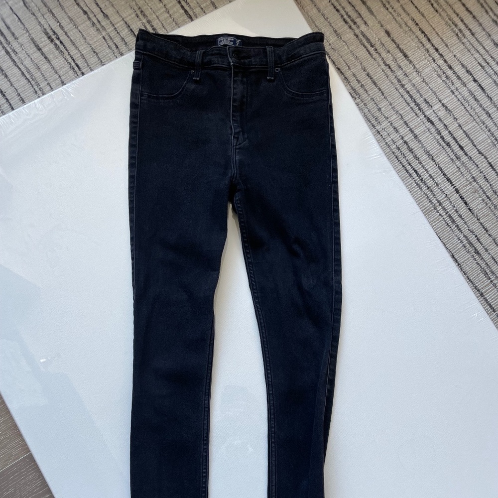 Abercrombie Black HIgh Rise Jean Legging - Size 27 Tall